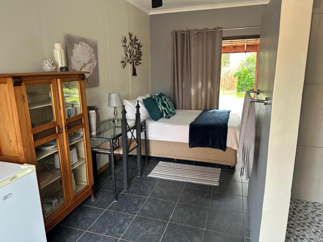 Bed and Breakfast 28 La Rochelle Kimberley Exterior foto